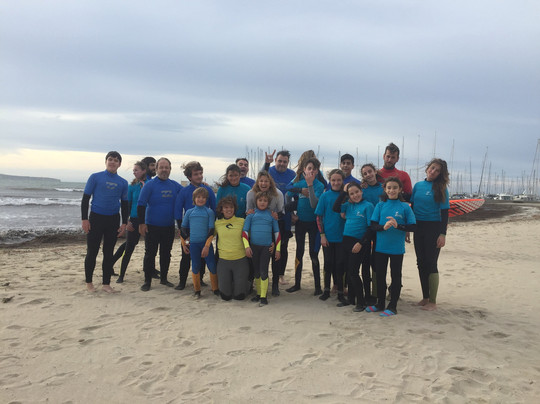 Bonaona Mallorca - Surf School & Surf Cafe Bar-马洛卡帕尔马必去景点