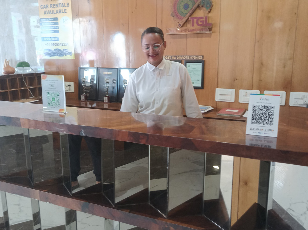 Hotel The Grand Ladhukara主图