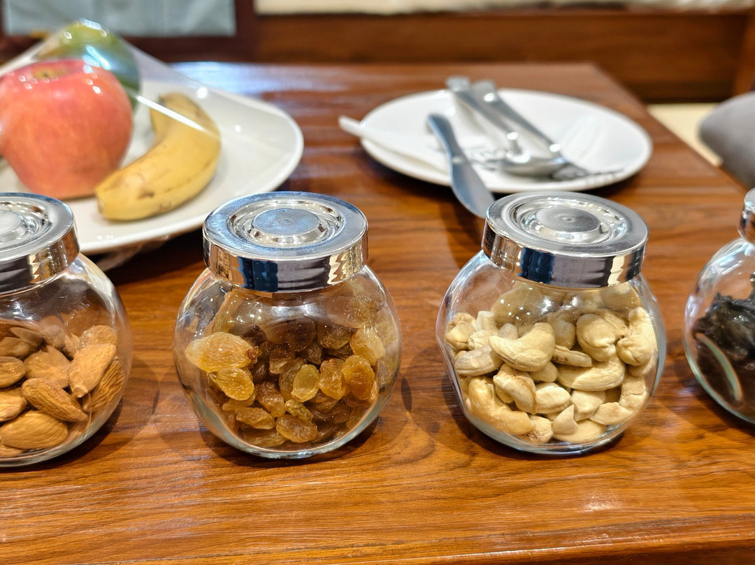 Alaukik Hotel Shirdi主图