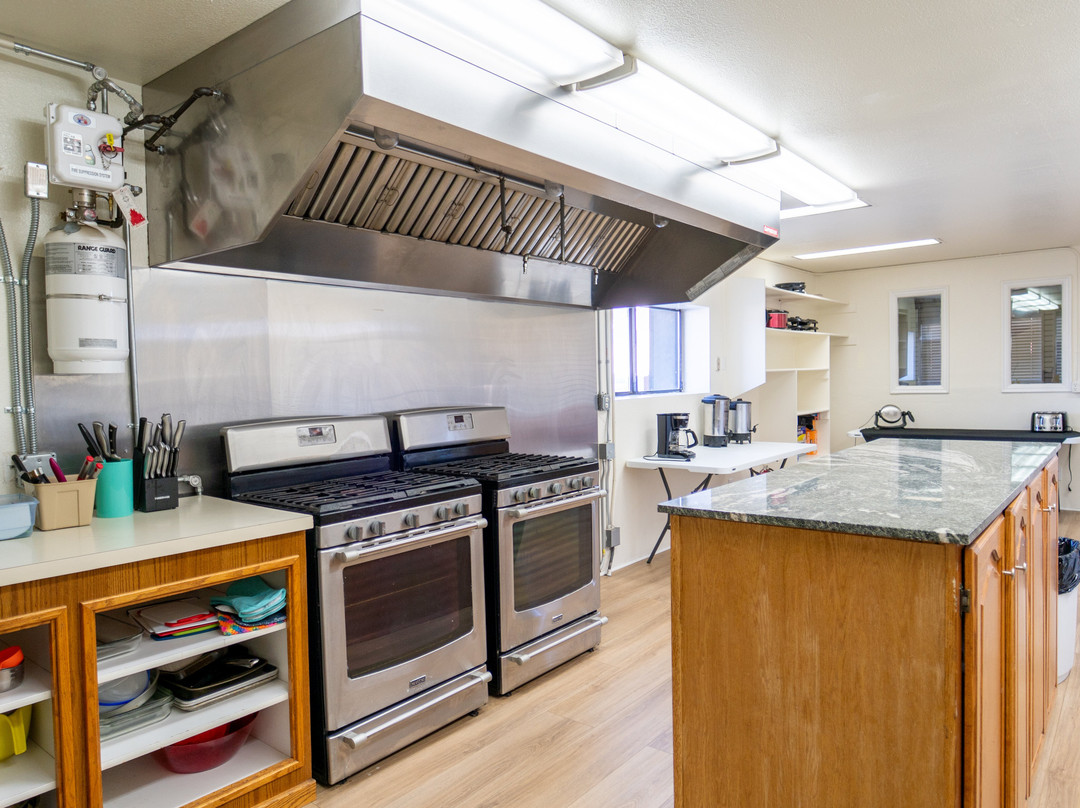 Road Creek Inn主图