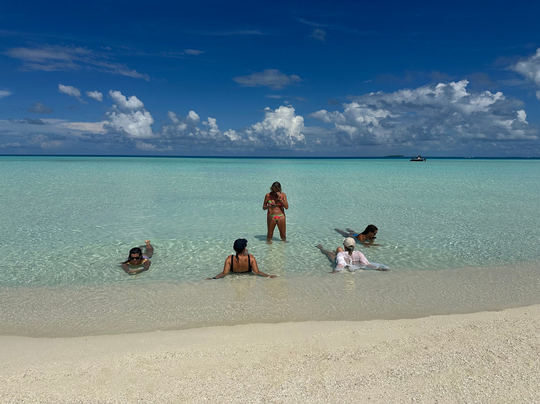 Chix Surf School景点图片