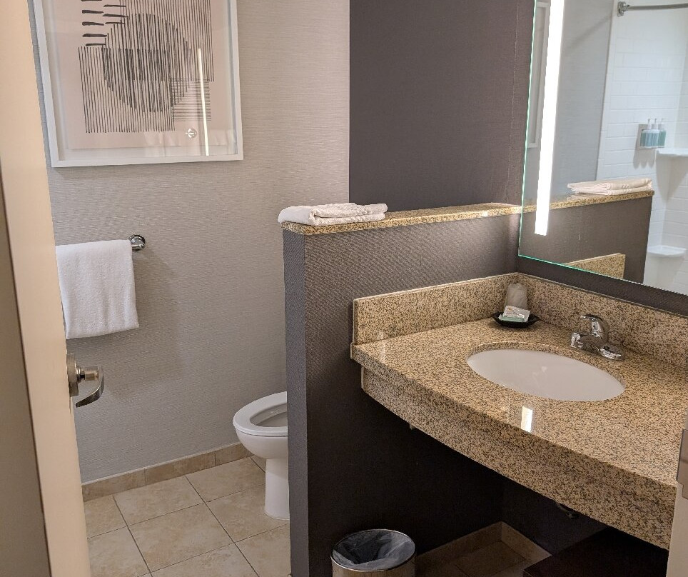Courtyard by Marriott Keene Downtown主图