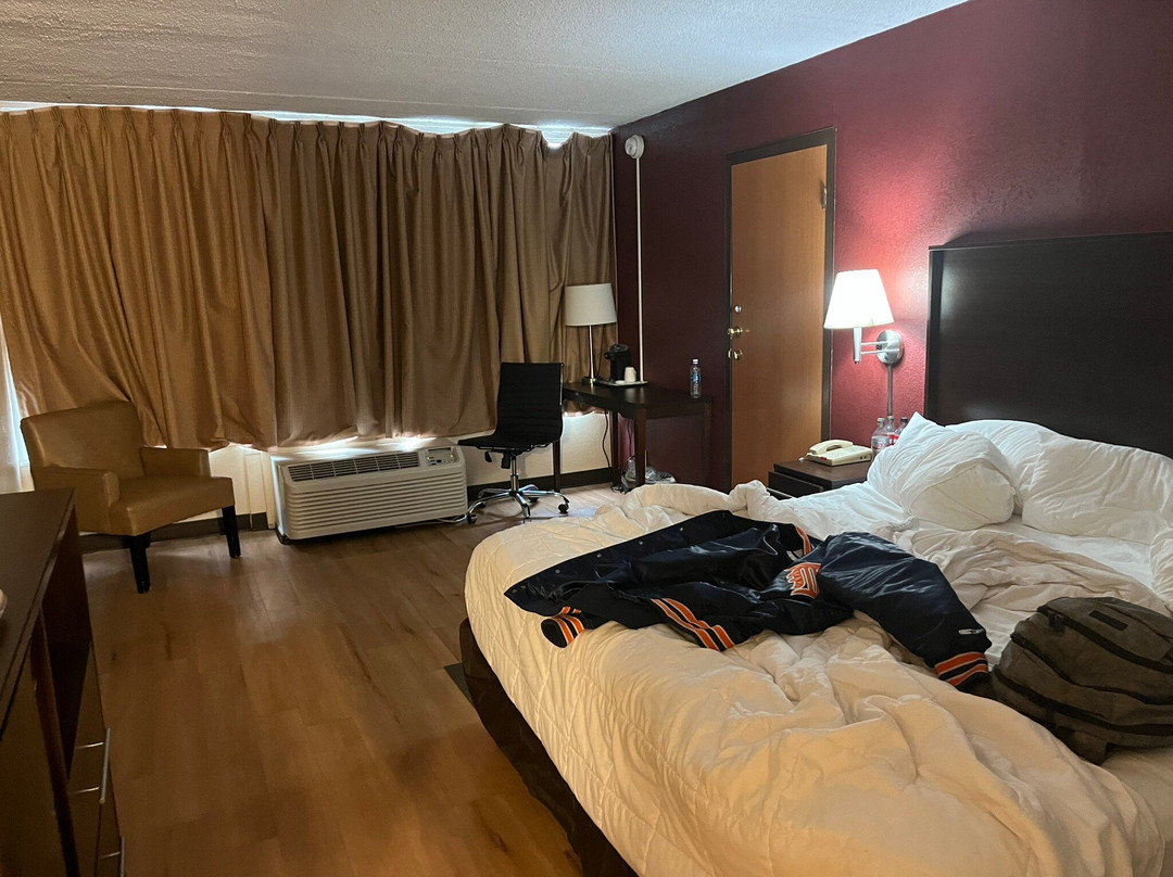 Red Roof Inn Cortland主图