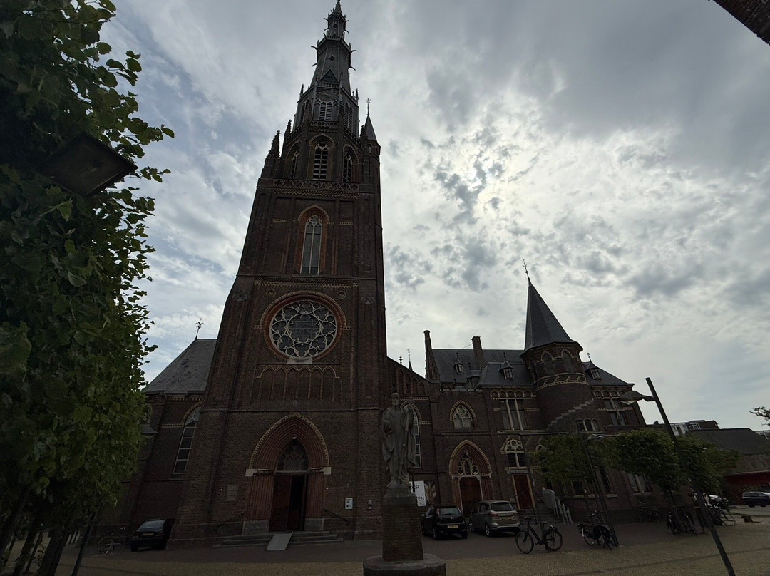 Church Saint Boniface-吕伐登必去景点