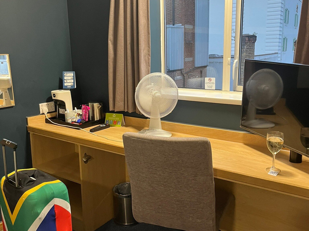 Travelodge London Kingston Upon Thames主图