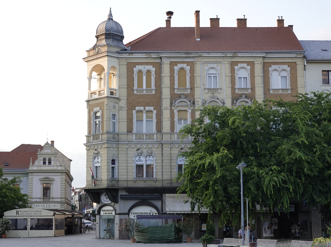 Main Square Fountain-松博特海伊必去景点