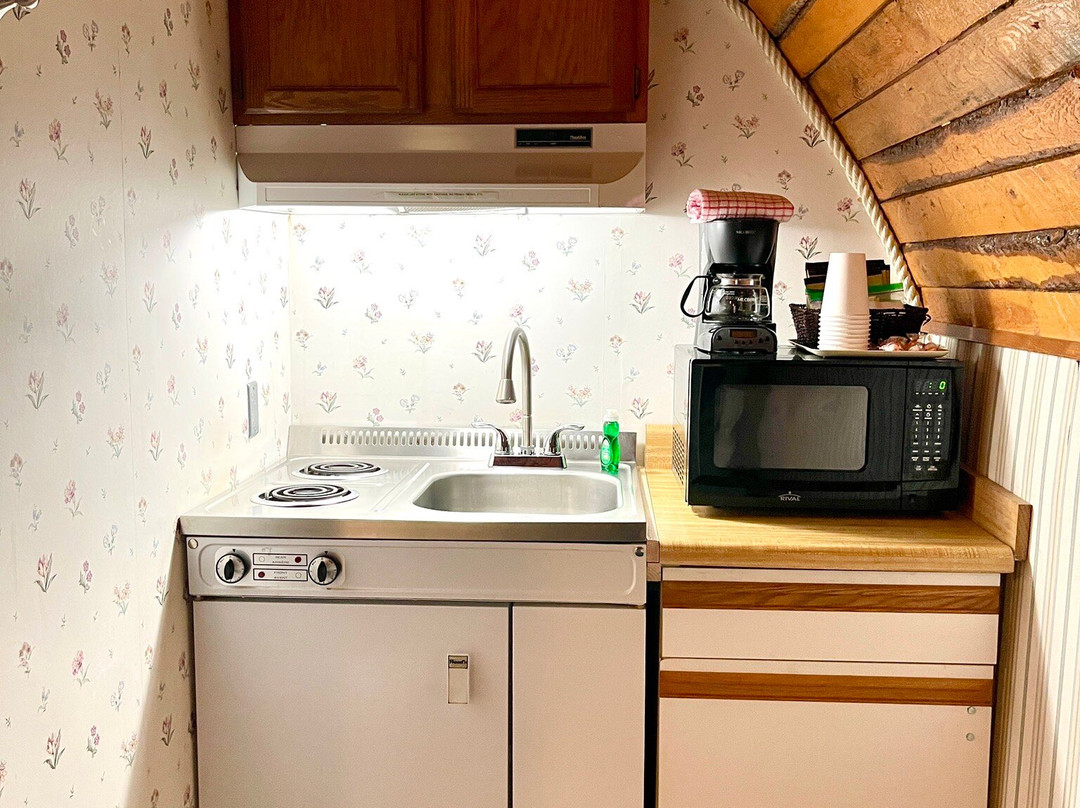 Delta Accommodations-Alaska Country Inn主图