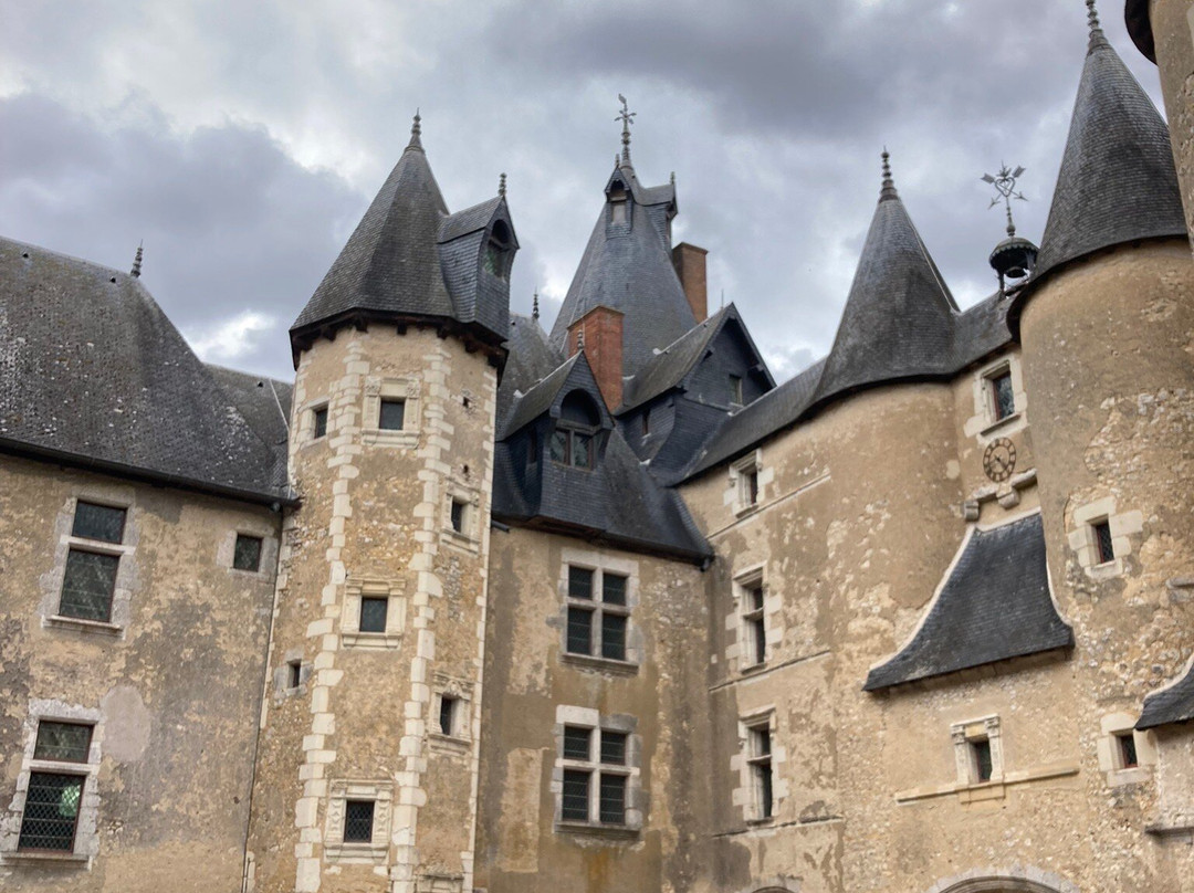 Chateau de Fougeres-sur-Bievre-Fougeres-sur-Bievre必去景点