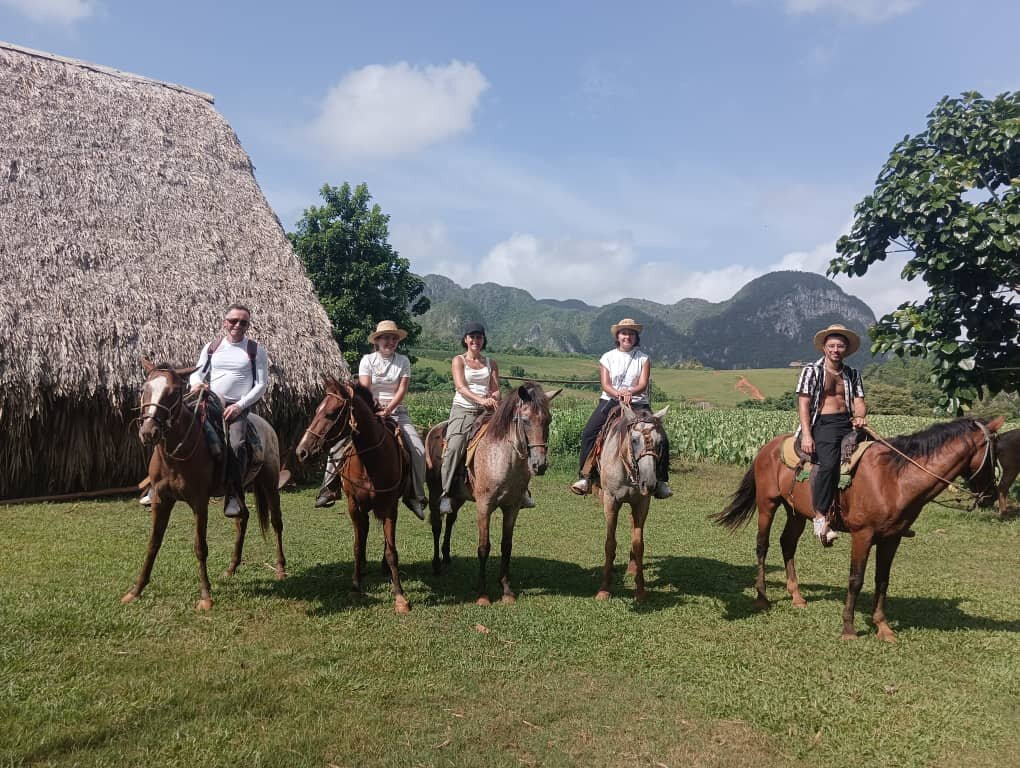 Riding Viñales-维纳勒斯必去景点