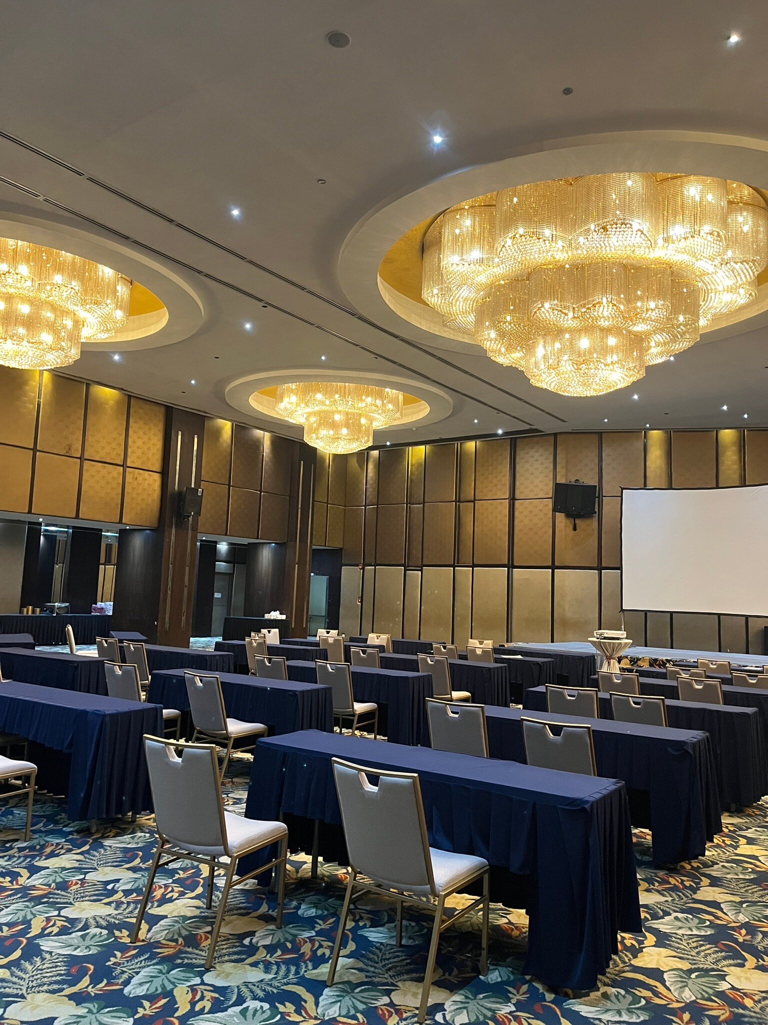 Limketkai Luxe Hotel-官方