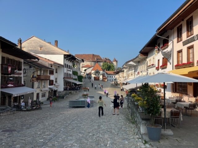 Hotel de Gruyeres-官方