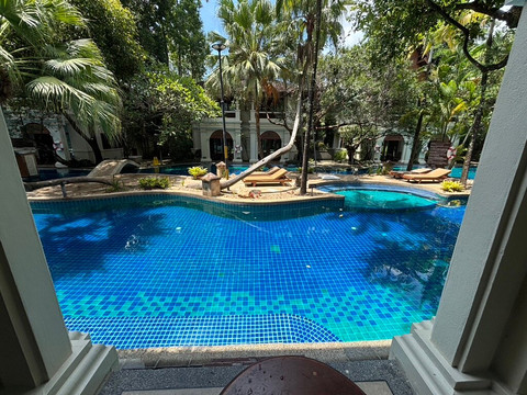 坤巴雅水疗及度假村主图