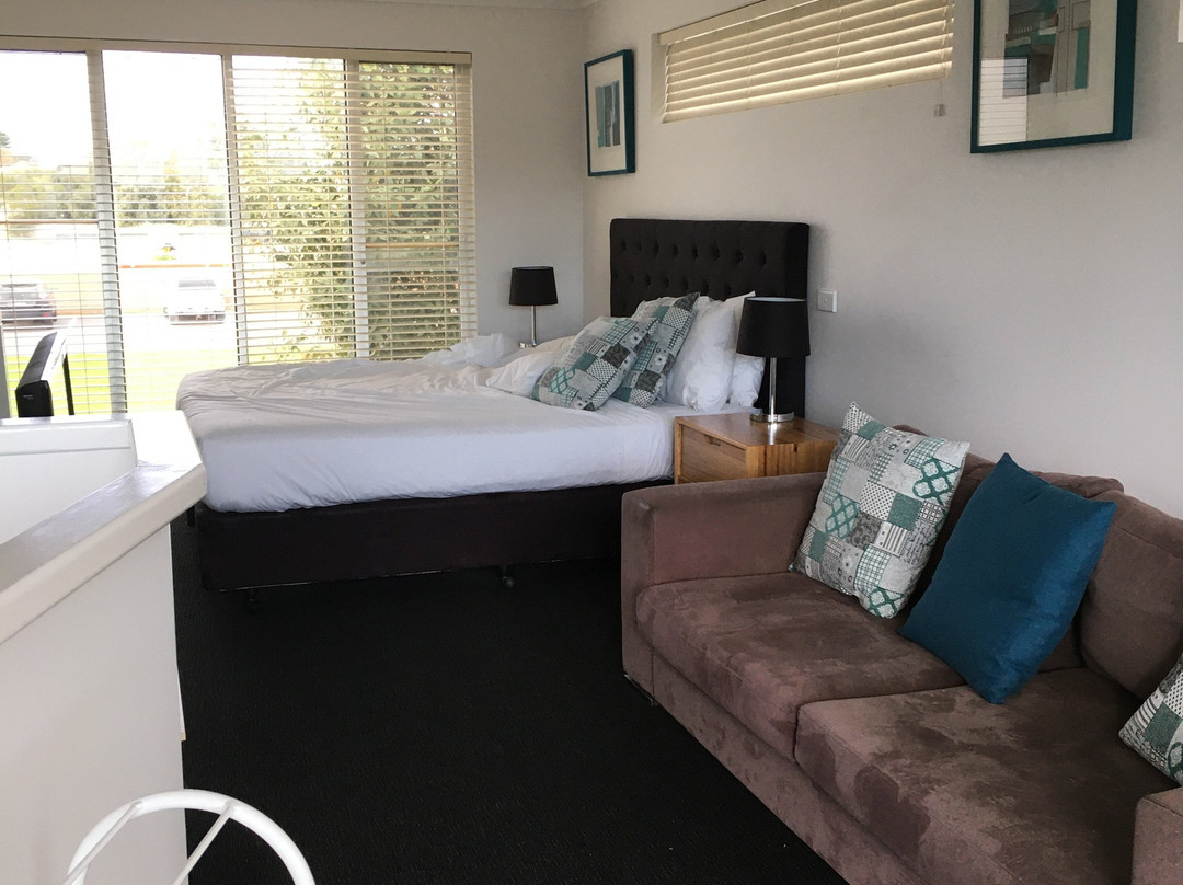 阿什莫特汽车旅馆主图