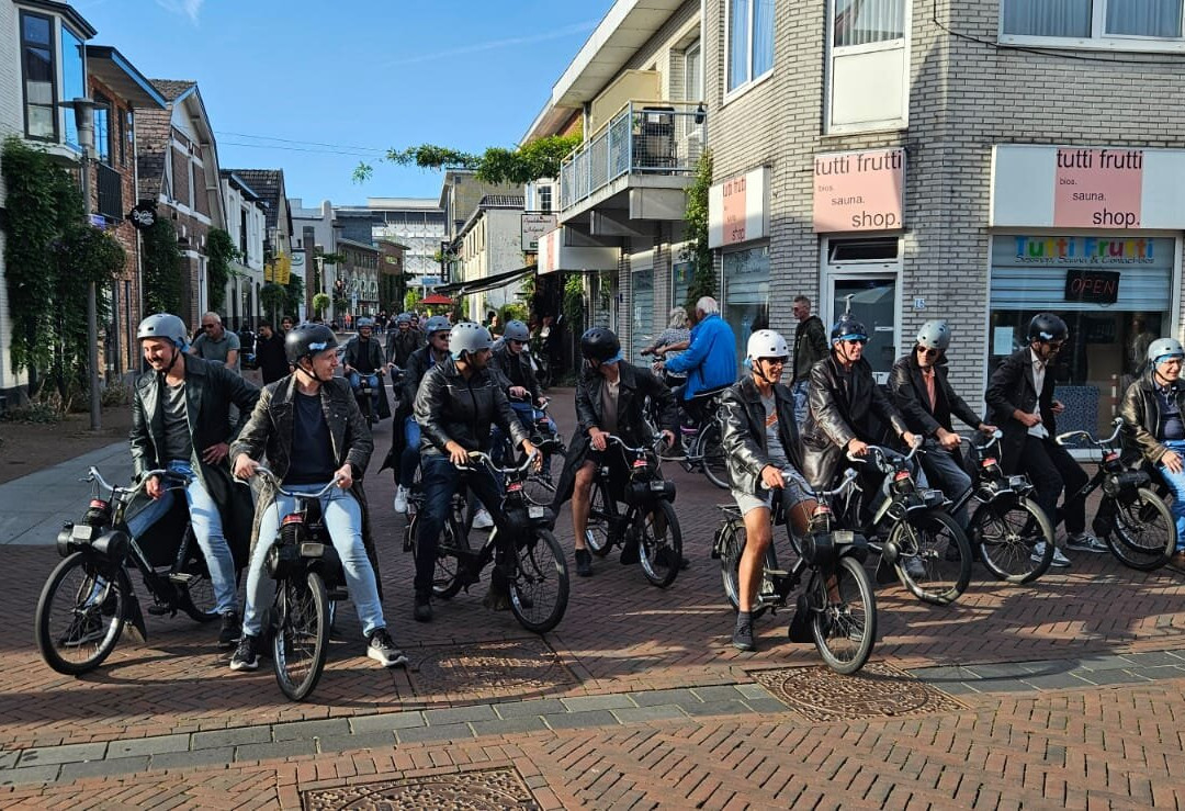 Unieke Uitjes-Laren必去景点