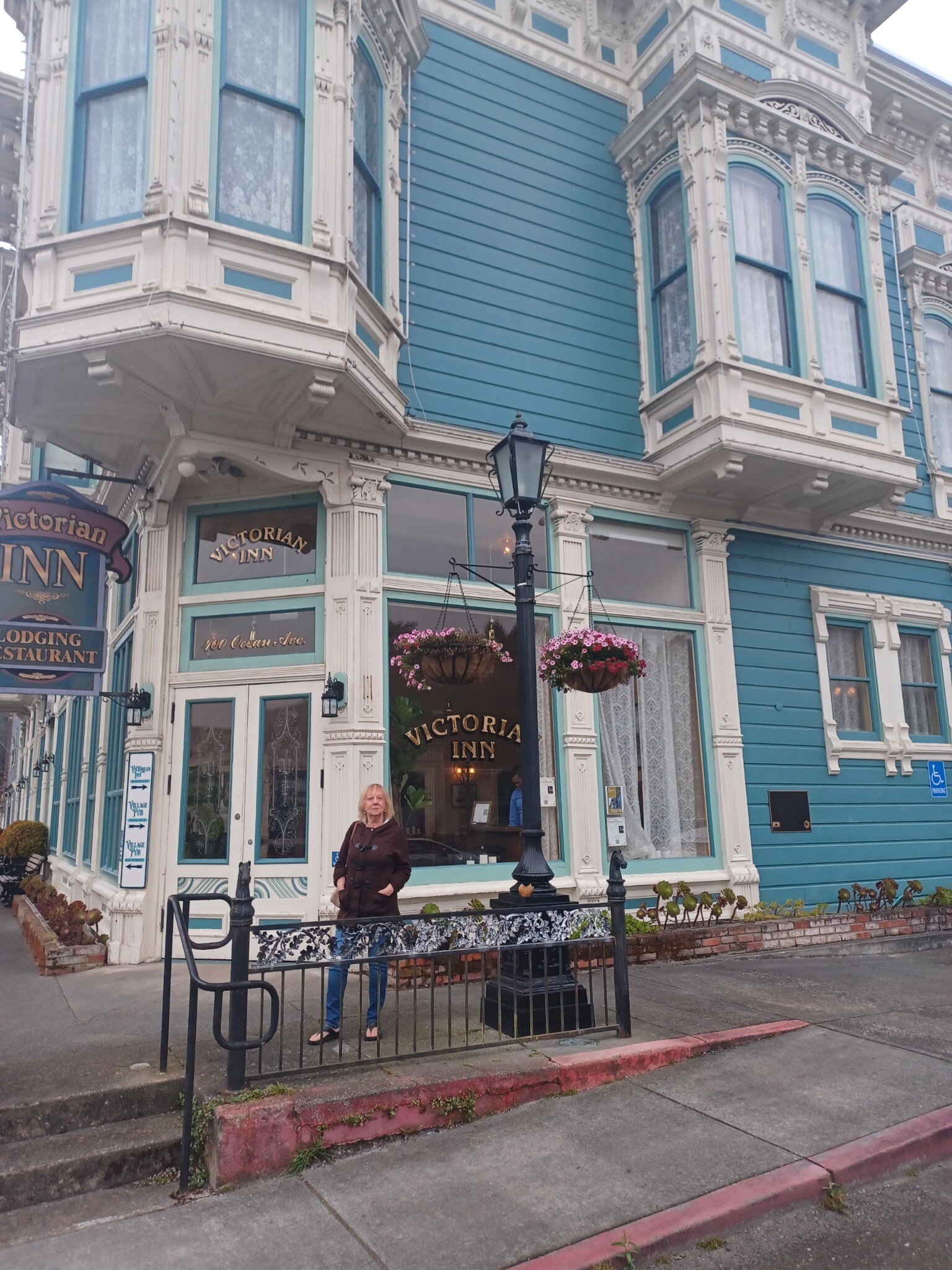 Redwood Suites-官方