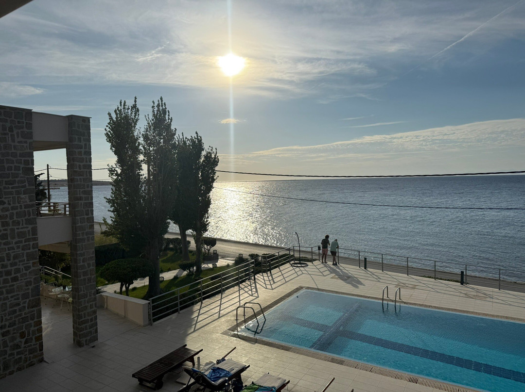 尼基海滩酒店主图