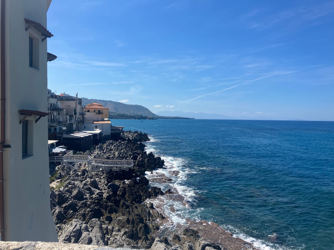 Bastione di Capo Marchiafava-切法卢必去景点