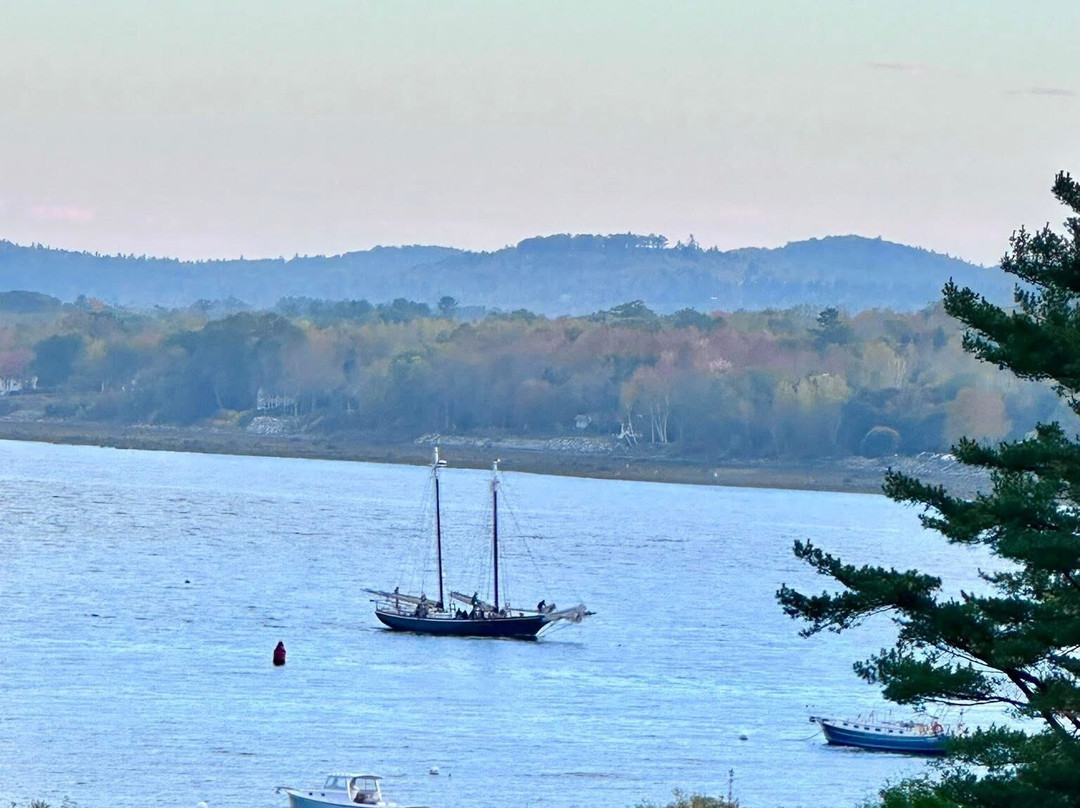 Belfast Harbor Inn主图