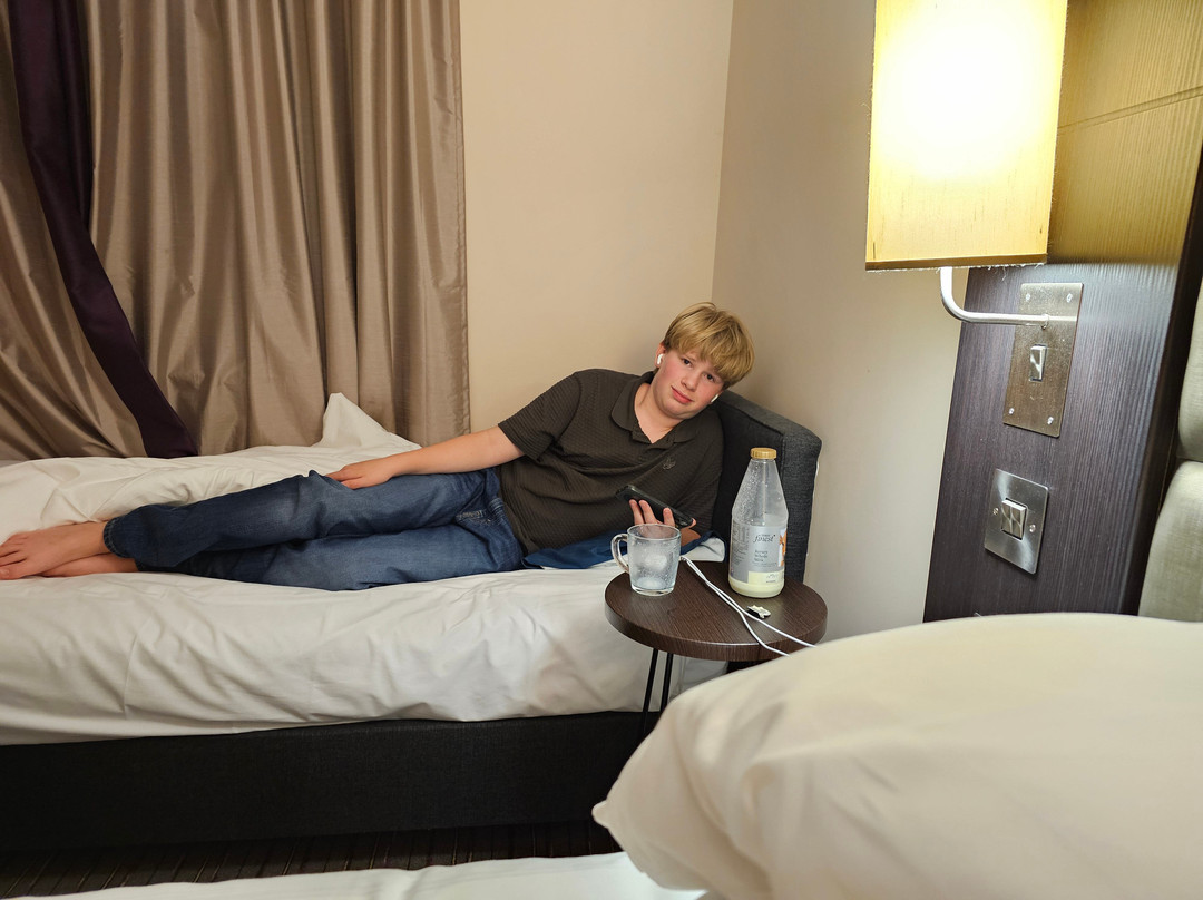Premier Inn Staines-upon-Thames hotel主图