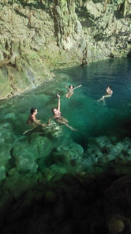 Cenote Cueva Saturno Carbonera-Boca de Camarioca必去景点