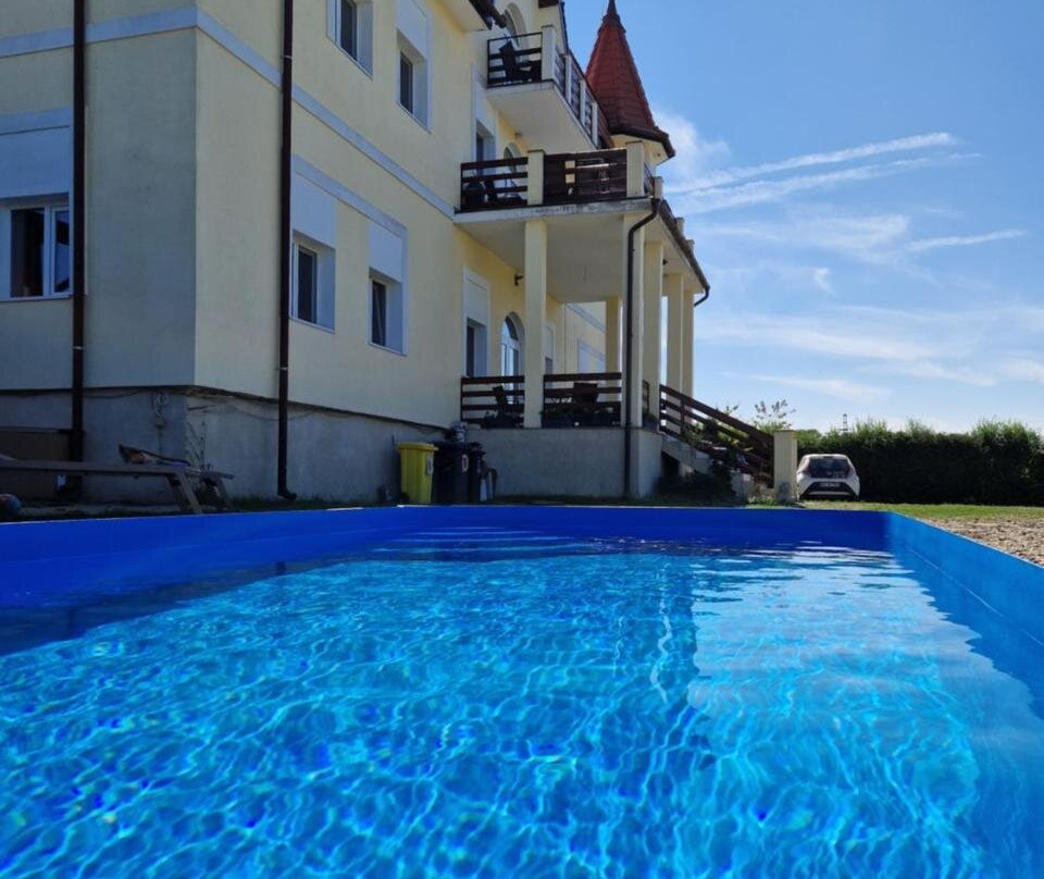 Castle Csanyi
