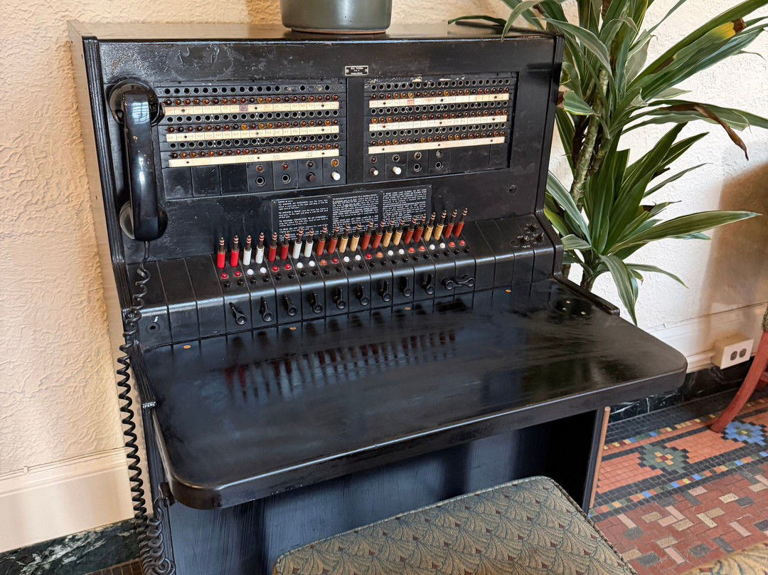 红衣主教酒店主图