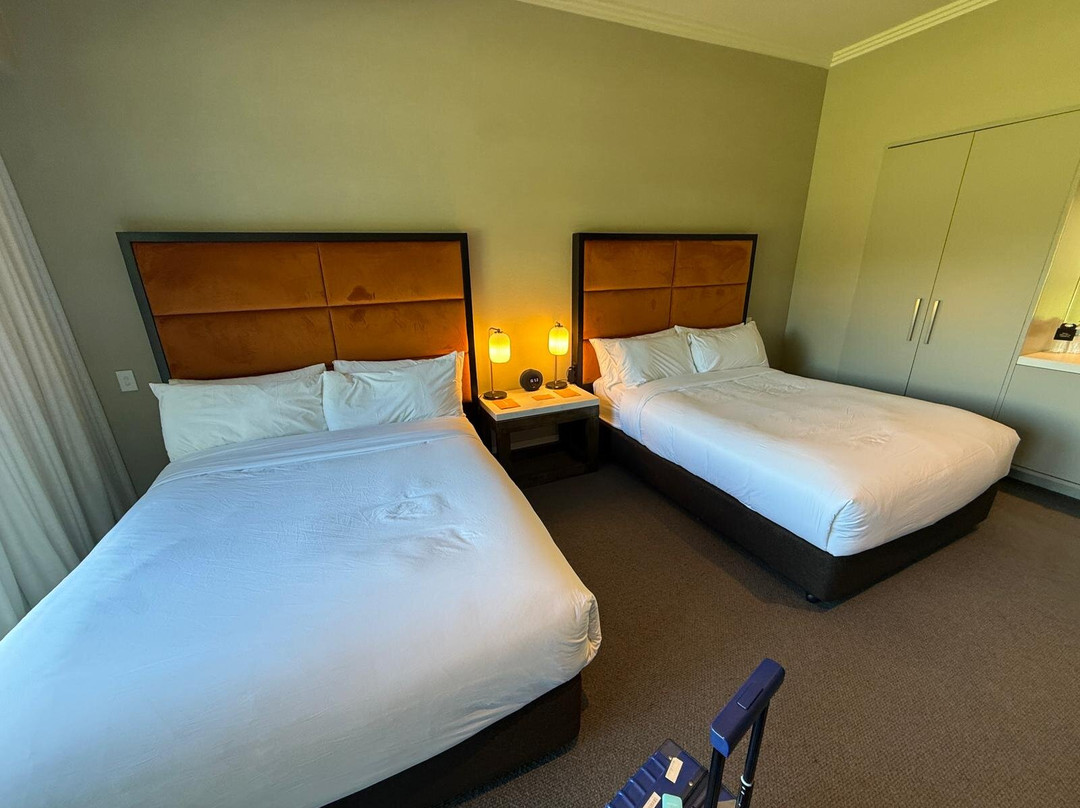 波拉尔直布罗陀酒店主图