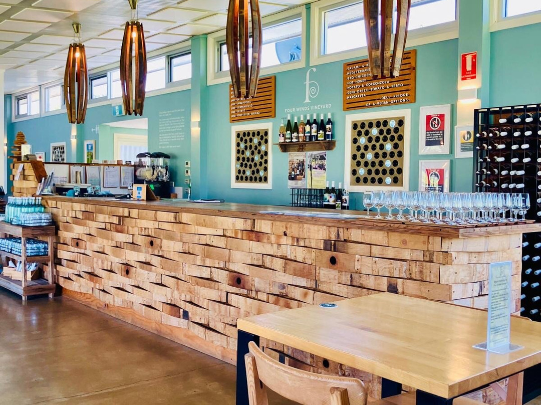 Four Winds Vineyard-穆任百特曼必去景点