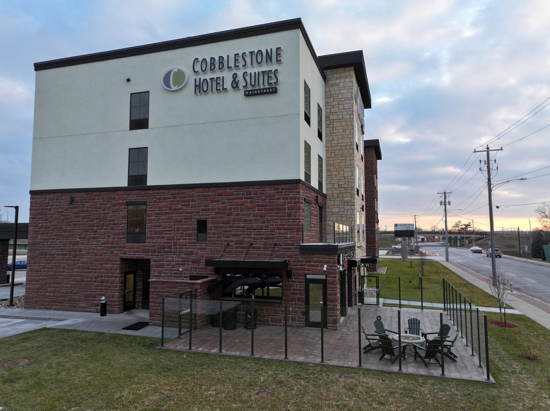 布卢姆菲尔德酒店住宿-Cobblestone Hotel & Suites - Ottumwa