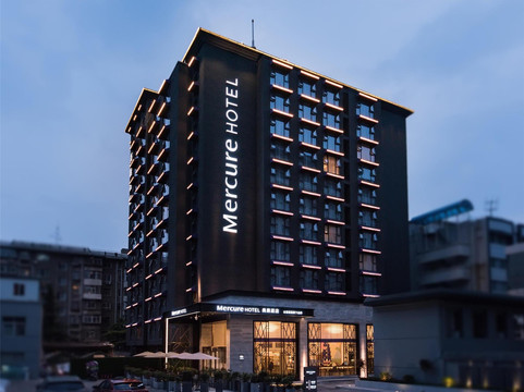 西安钟楼回民街美居主图