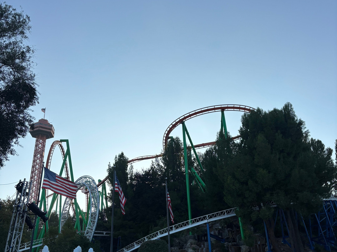 六旗魔术山-圣克拉丽塔必去景点