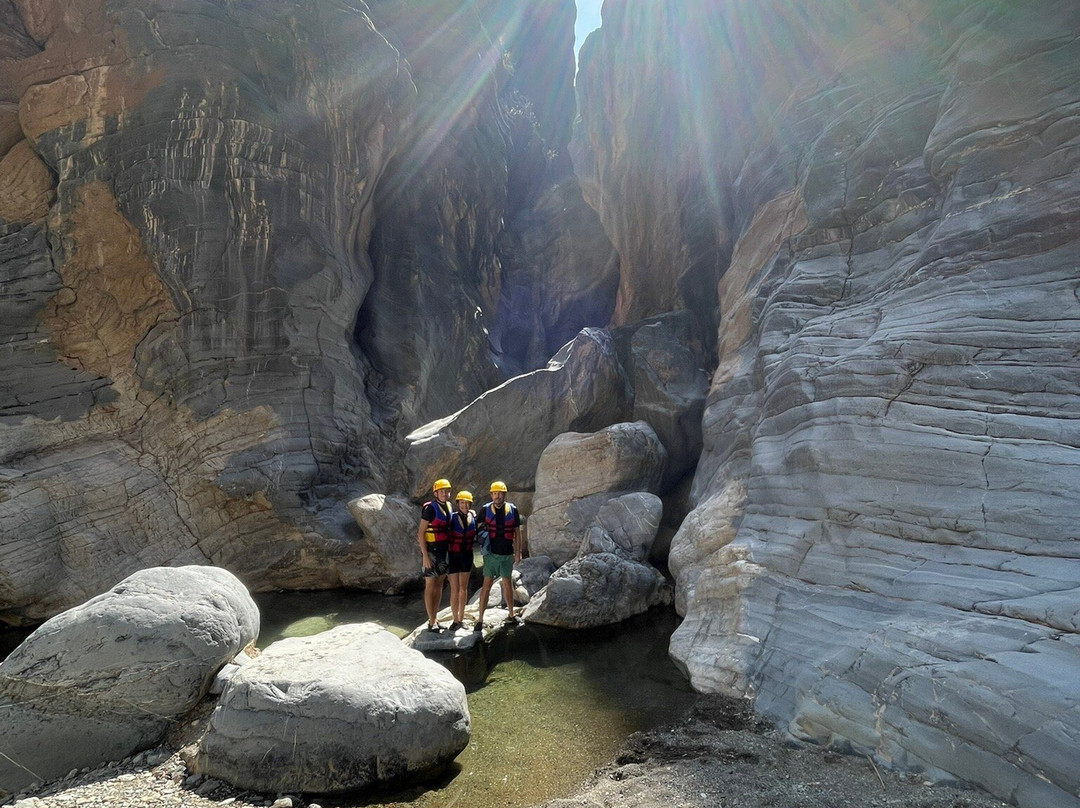 Snake Canyon Guide - Sultan-Wadi Bani Awf必去景点