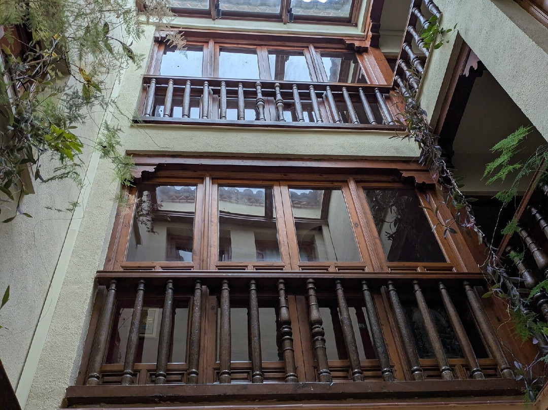 阿尔穆尼亚德善秘古尔酒店主图