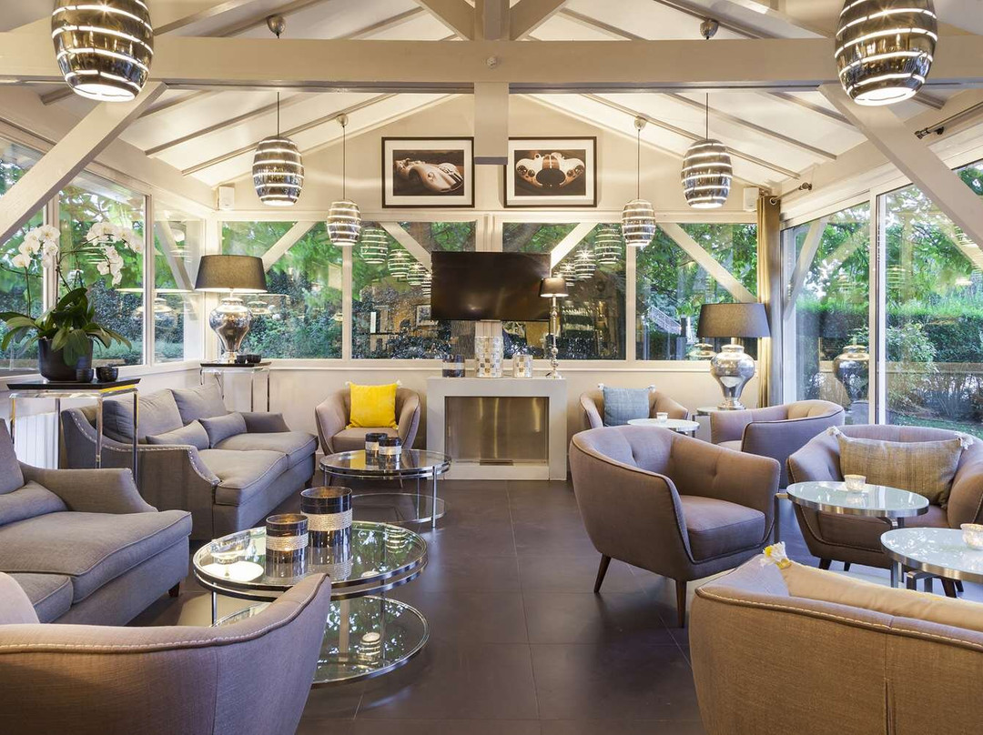 Villejust酒店住宿-Hôtel Acadie les Ulis