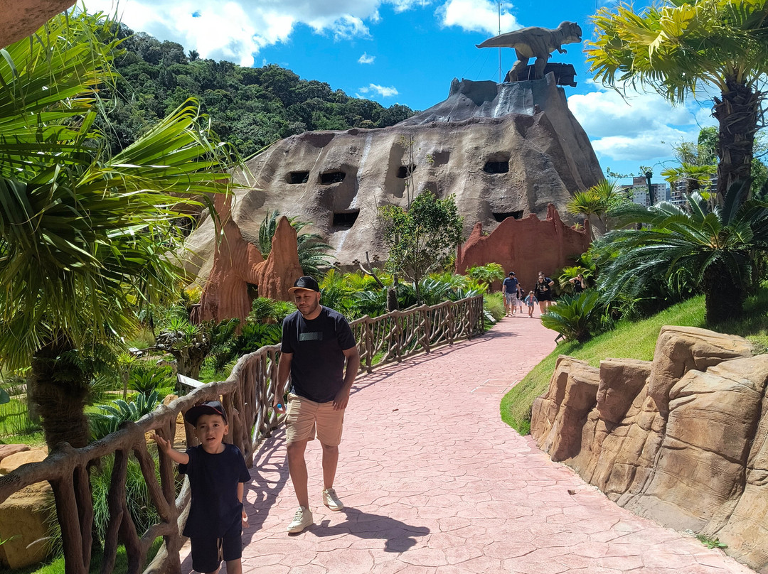 Aventura Jurássica-康泊琉海水浴场必去景点