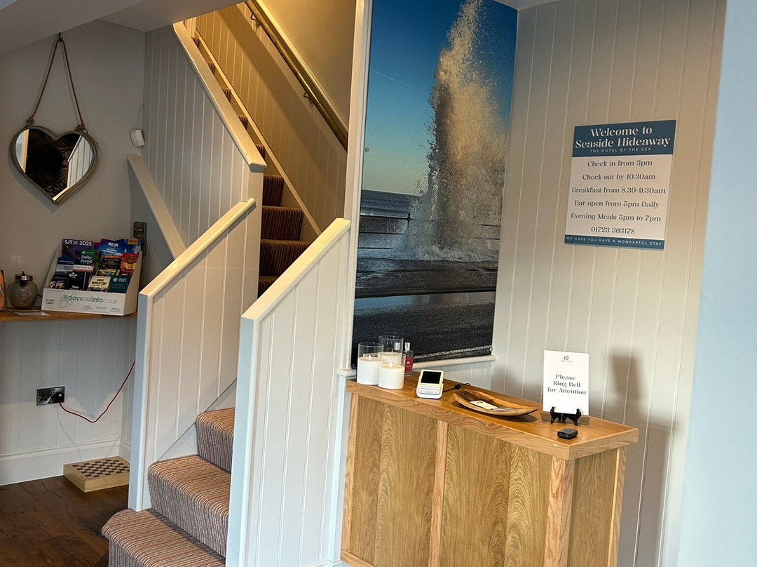 Alexander Hotel - Seaside Hideaway主图