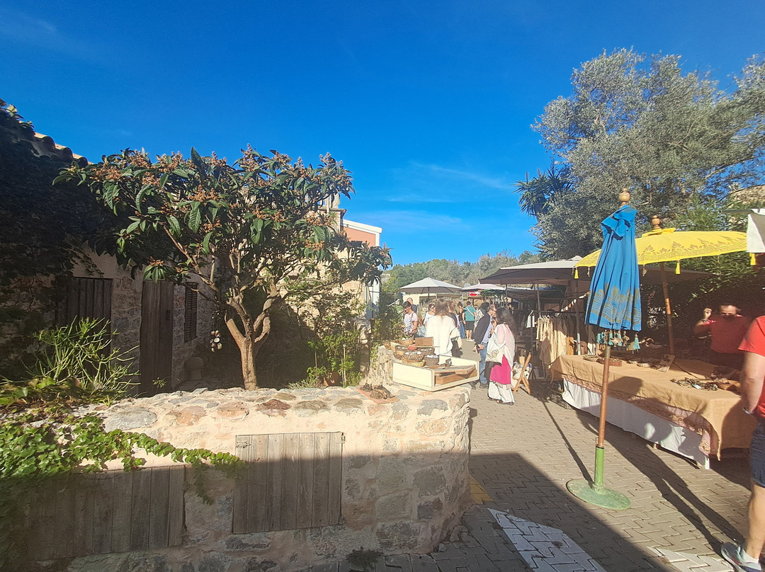 Mercadillo Artesanal Sant Joan-Sant Joan de Labritja必去景点