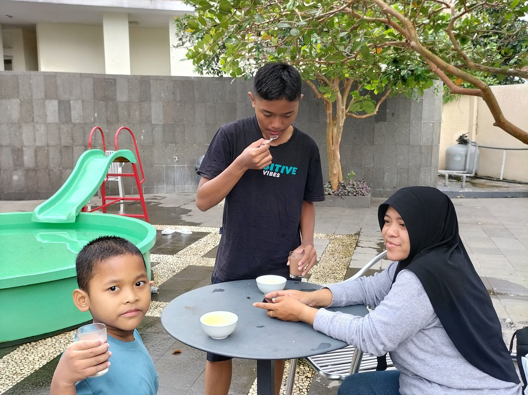 Horison Hotel Sukabumi主图