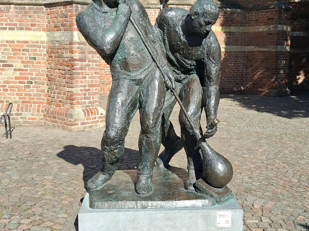 Standbeeld Van De Glasblazers-Leerdam必去景点