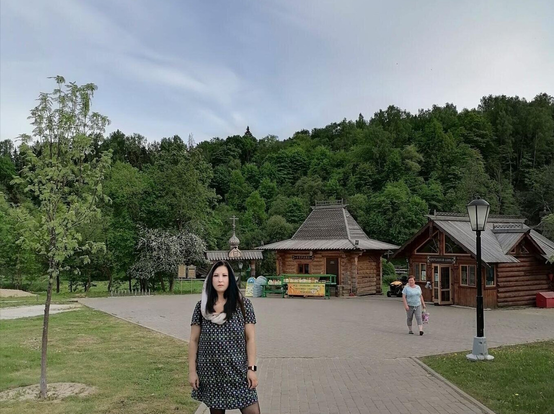 Waterfall Gremiachy-谢尔吉耶夫镇必去景点