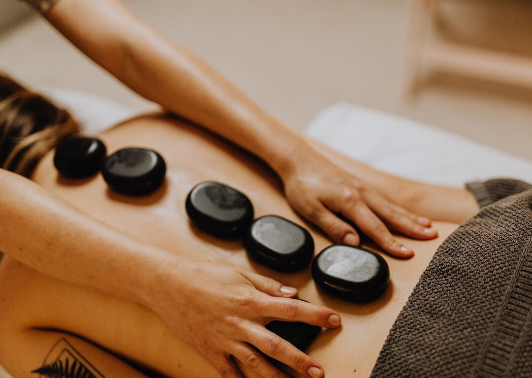 Les 7 Clefs De La Métamorphose, Ayurvedic Massage-Ploermel必去景点