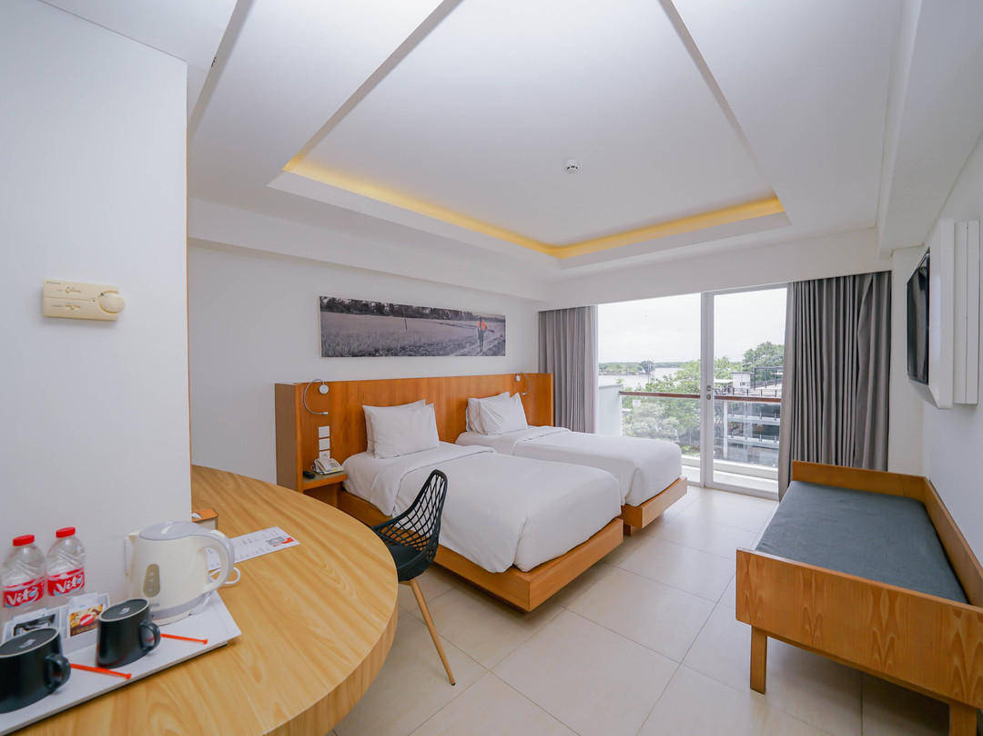 斯库塔广场哈里酒店主图