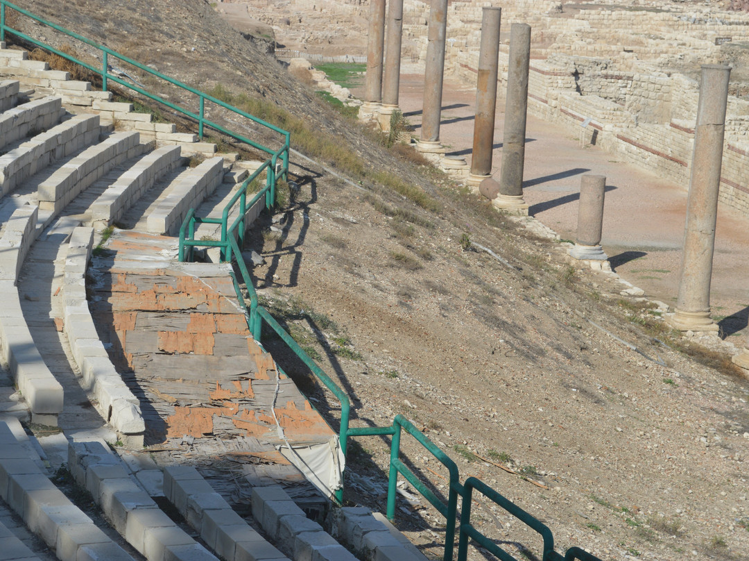 Ancient Roman Amphitheater-亚历山大必去景点