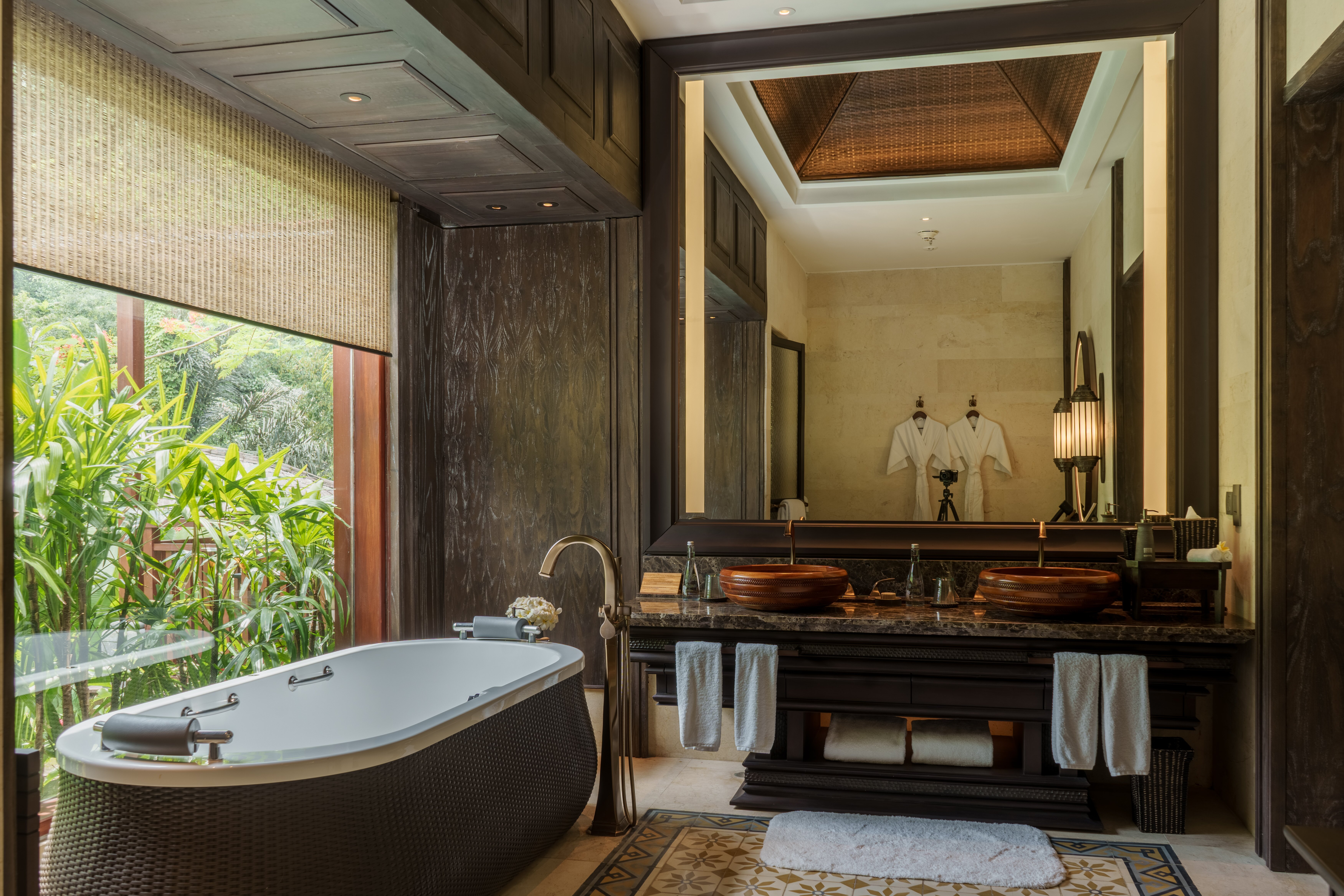 曼达帕丽思卡尔顿酒店-浴室