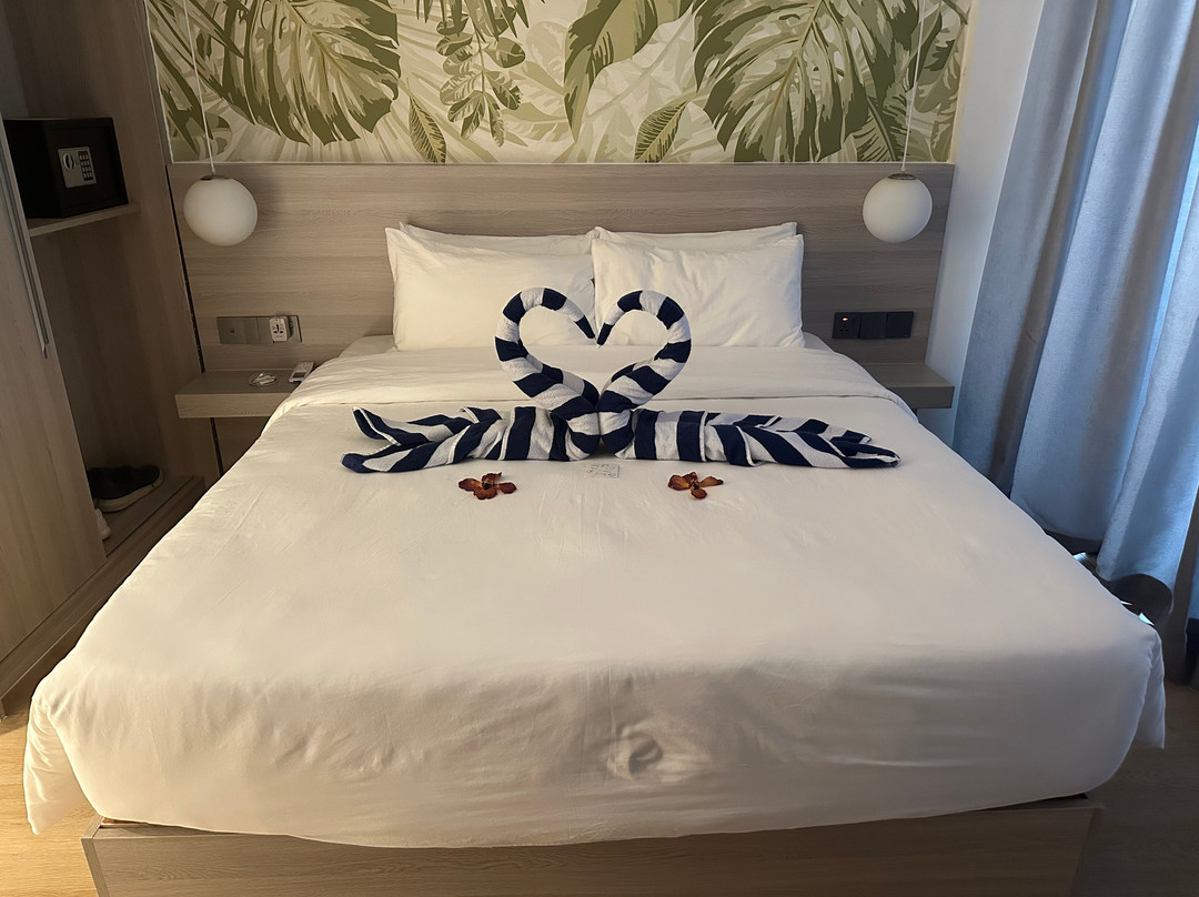 Beach Hotel Guraidhoo