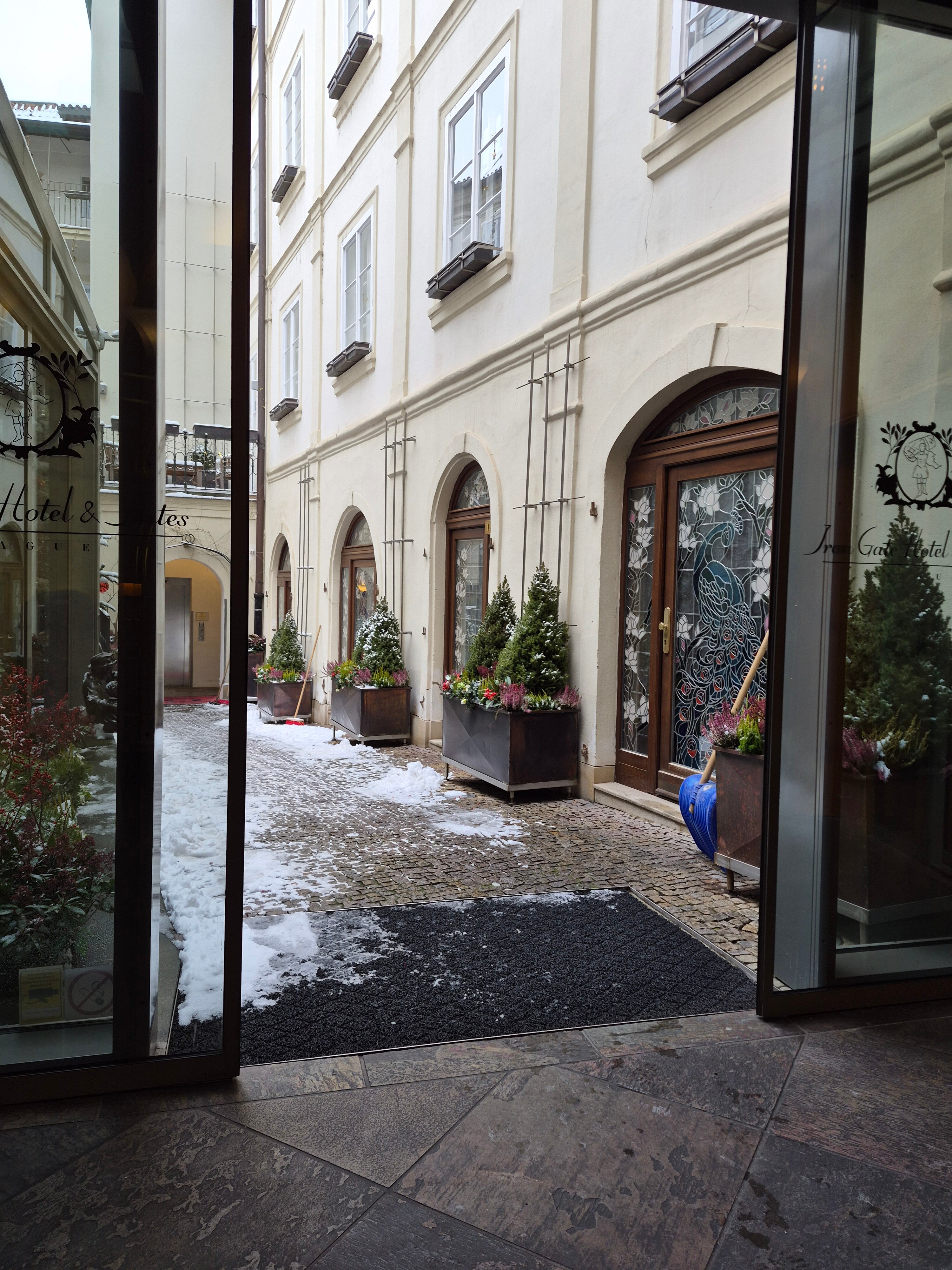 艾恩盖特套房酒店-官方