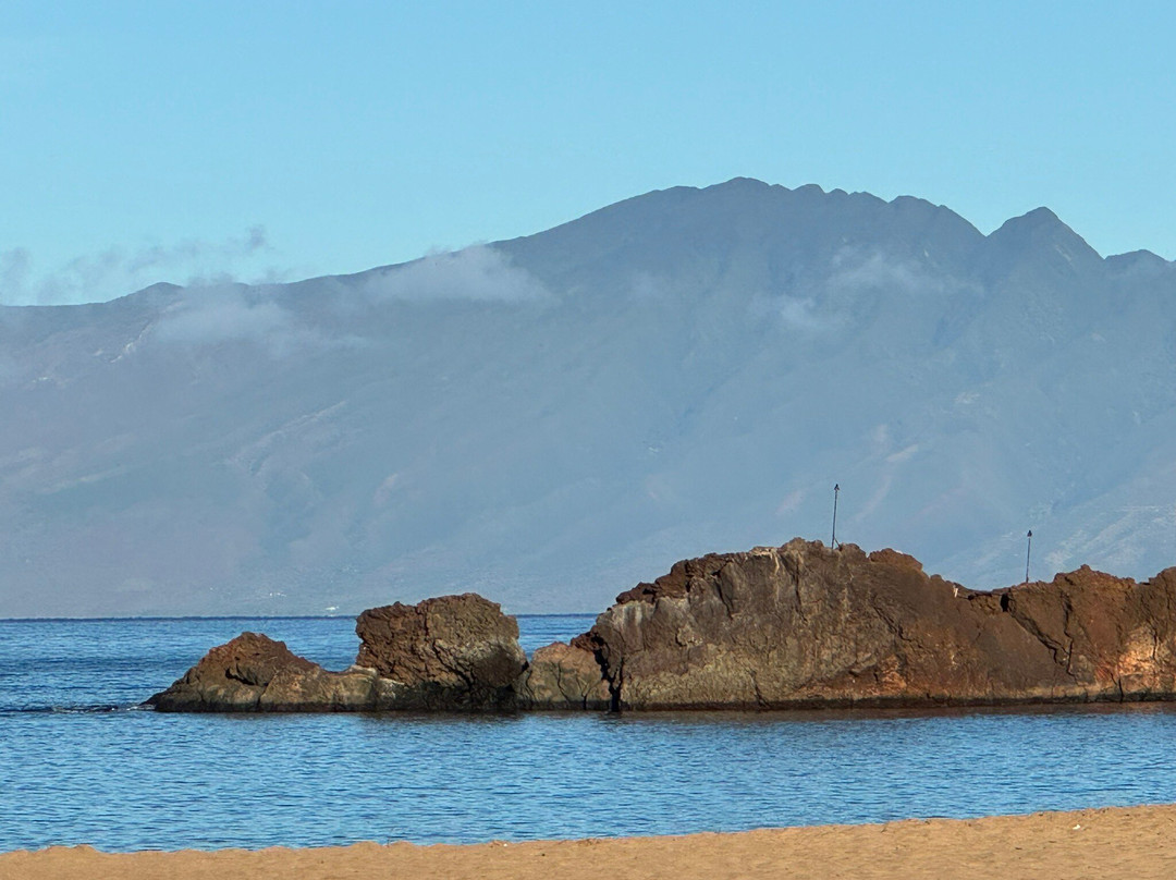 Black Rock Beach-卡纳帕利必去景点