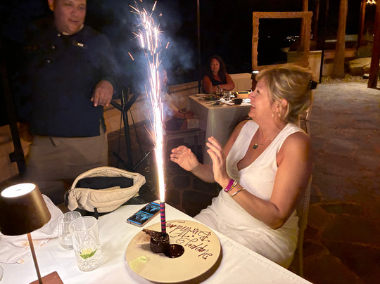 El Tule餐馆和美食-Pitahayas Restaurant