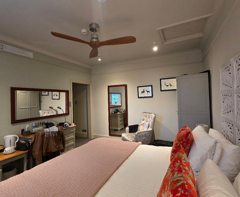 Christopher Hotel主图