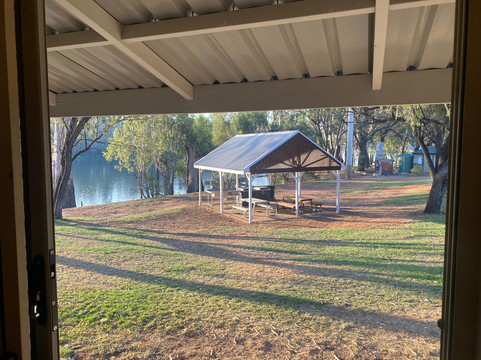 Euston Club Resort主图